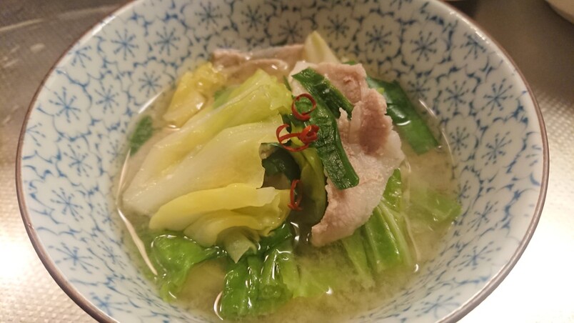 日光旬のレシピ『もつ鍋風キャベツの味噌汁』