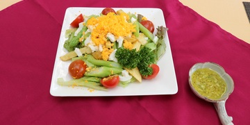 日光旬のレシピ「アスパラとポテトのミモザサラダ」