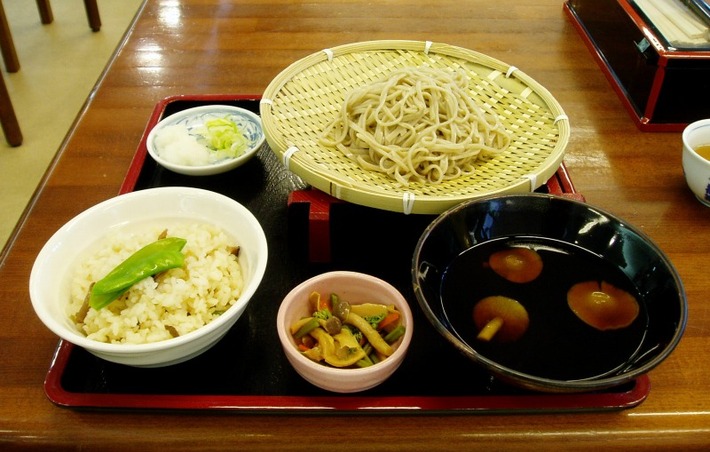 湯西川水の郷 （観光センター）